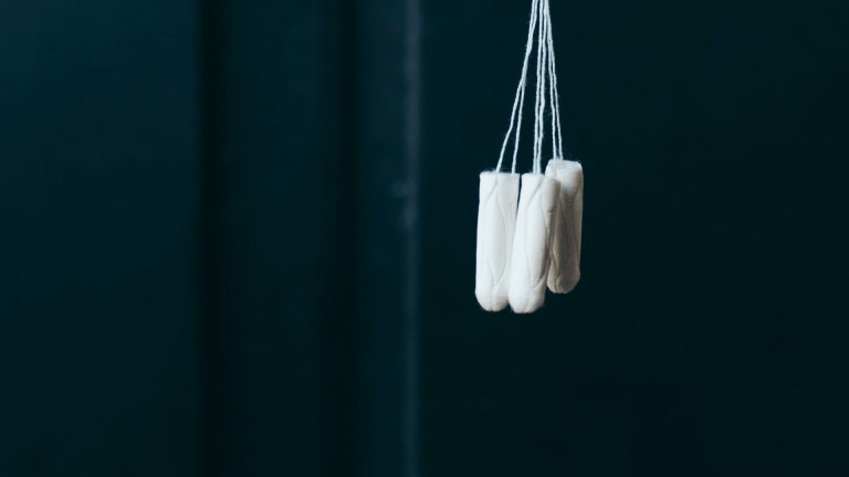 Organic Tampons - Everything You Need to Know Girls' Globe Menstruation Climate and the Environment